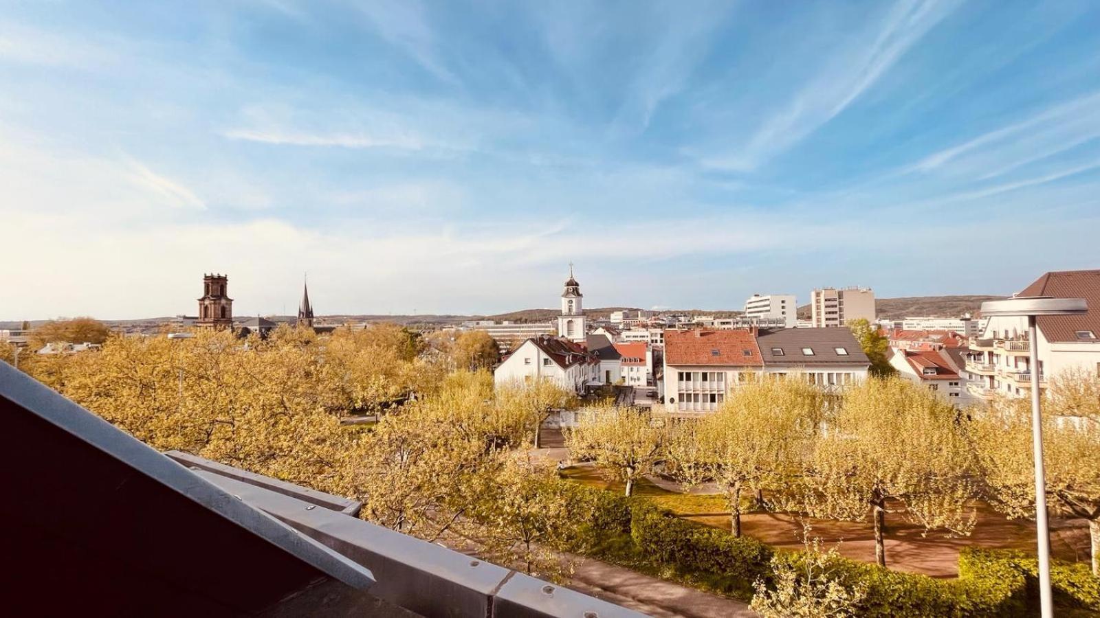 Apartment Am Schloss - Air ザールブリュッケン エクステリア 写真